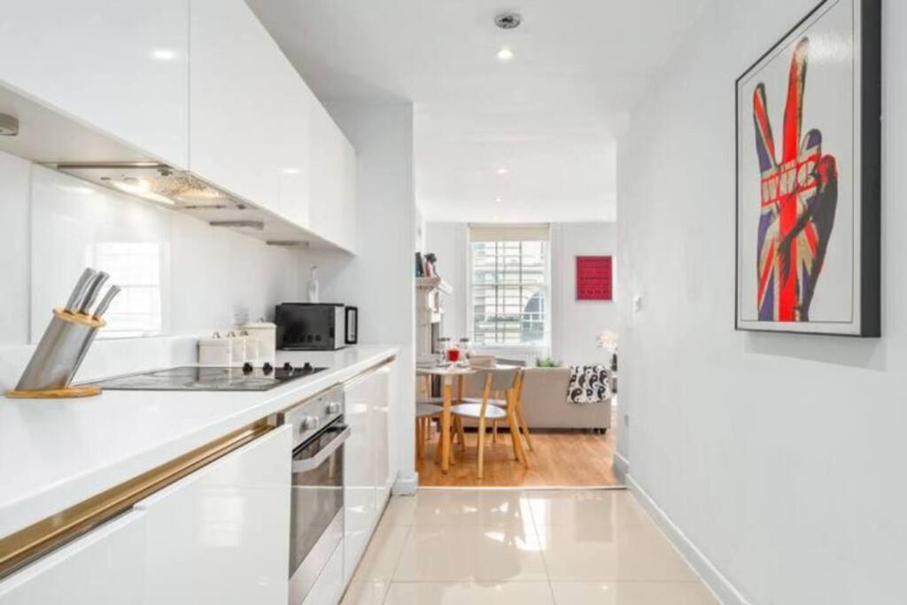 3 Bedroom Flat In Haymarket London Sleeps 14 Hy1 Ngoại thất bức ảnh